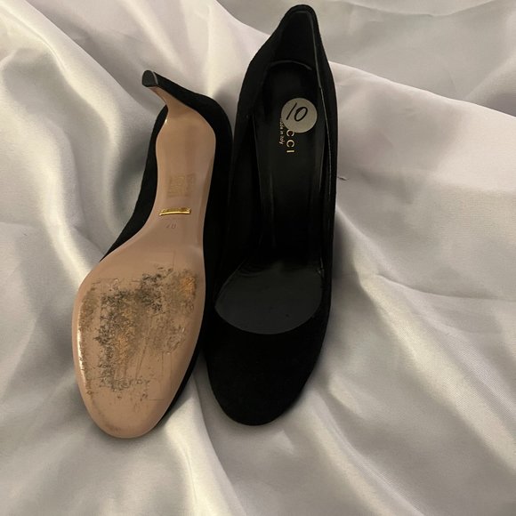 Chic Vintage Gucci Heels - Picture 1 of 7
